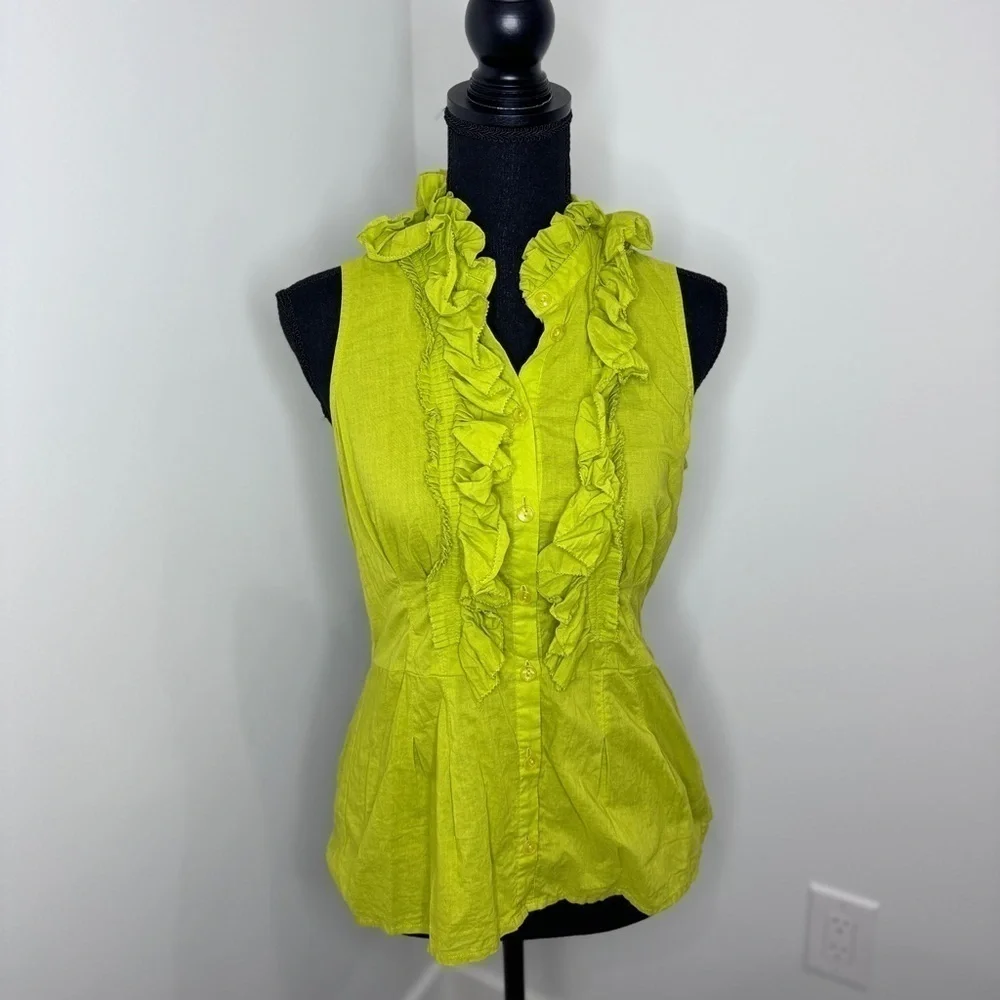 Eci Green Ruffle Sleeveless Button Up Blouse (S)